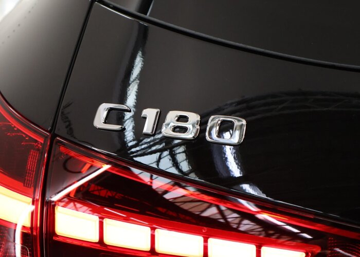 Mercedes-Benz C-Klasse Estate 180 AMG NIGHT