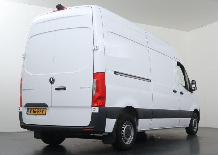 Mercedes-Benz Sprinter 311 CDI | FWD | L2 H2 | Pro |