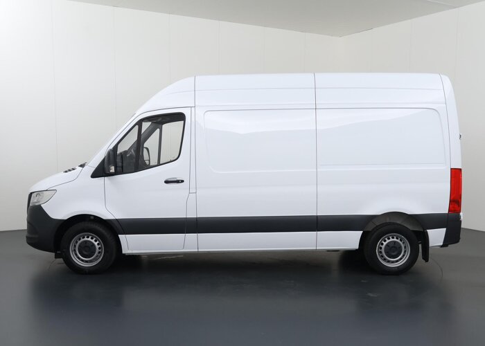 Mercedes-Benz Sprinter 311 CDI | FWD | L2 H2 | Pro |