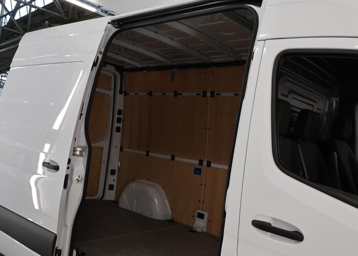 Mercedes-Benz Sprinter 311 CDI | FWD | L2 H2 | Pro |