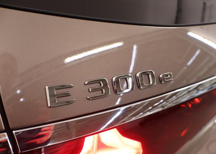 Mercedes-Benz E-Klasse Estate 300 e AMG Line