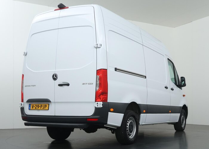 Mercedes-Benz Sprinter 317 CDI | AUT. | L2 H2 | PRO |