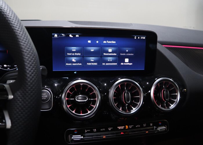 Mercedes-Benz GLA 250e Business Solution AMG