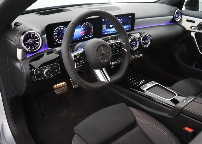 Mercedes-Benz CLA-Klasse 180 Business Solution AMG