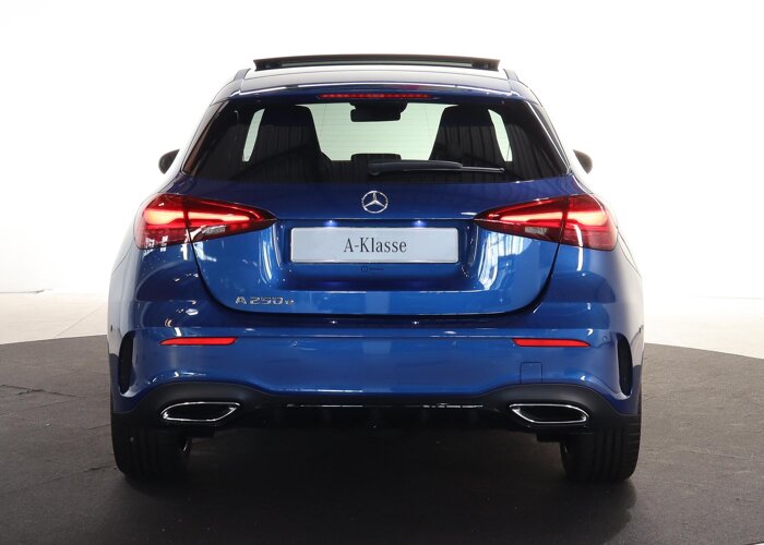Mercedes-Benz A-Klasse 250e Star Edition AMG Line