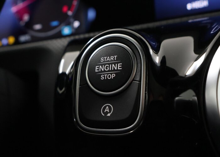 Mercedes-Benz A-Klasse 180 Business Solution AMG