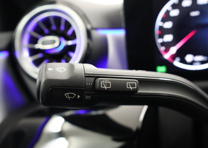 Mercedes-Benz A-Klasse 180 Business Solution AMG