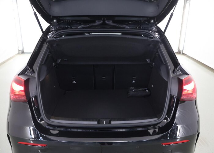 Mercedes-Benz A-Klasse 180 Business Solution AMG