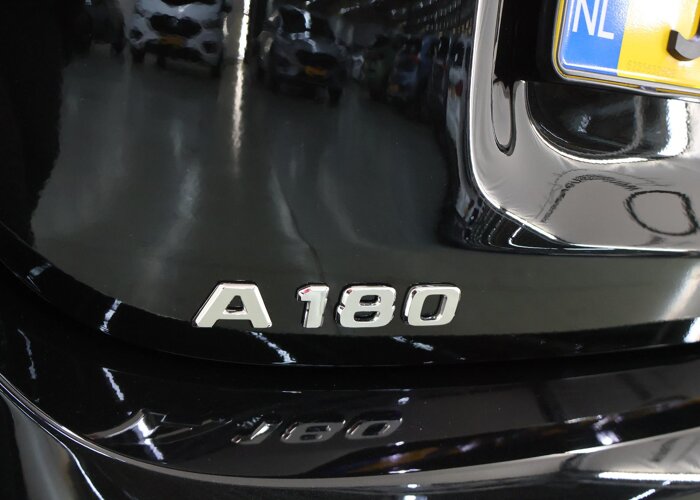 Mercedes-Benz A-Klasse 180 Business Solution AMG