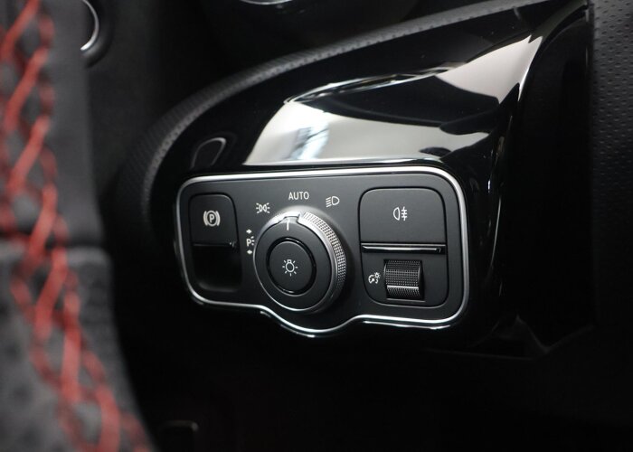 Mercedes-Benz A-Klasse 250e Business Solution AMG