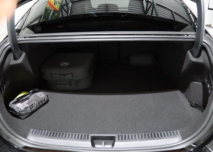 Mercedes-Benz E-Klasse 300 e Sport Edition 300 e Sport Edition