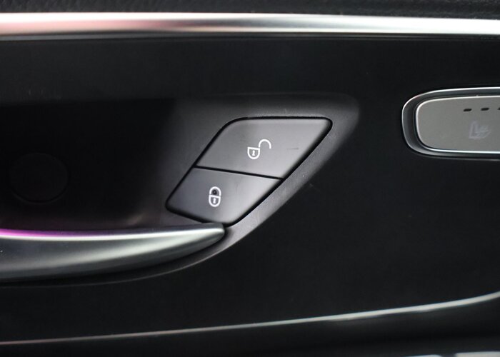 Mercedes-Benz EQV 300 | Lang L2 | Avantgarde | 90 kWh |