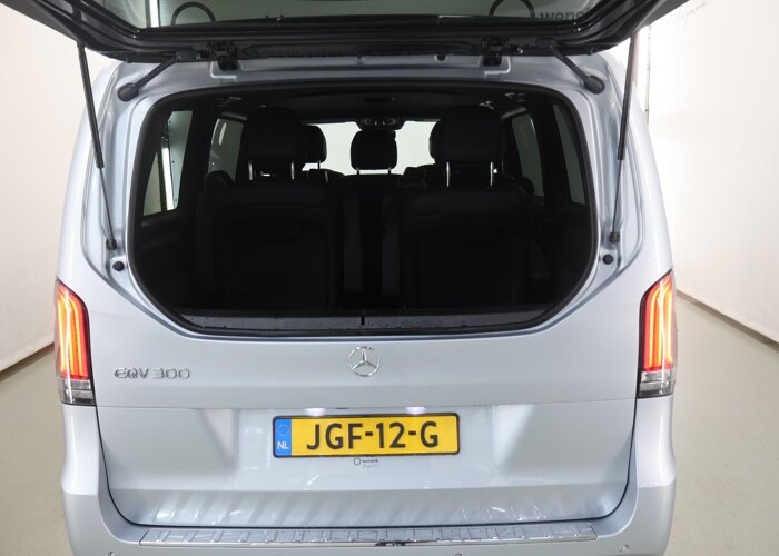 Mercedes-Benz EQV 300 | Lang L2 | Avantgarde | 90 kWh |