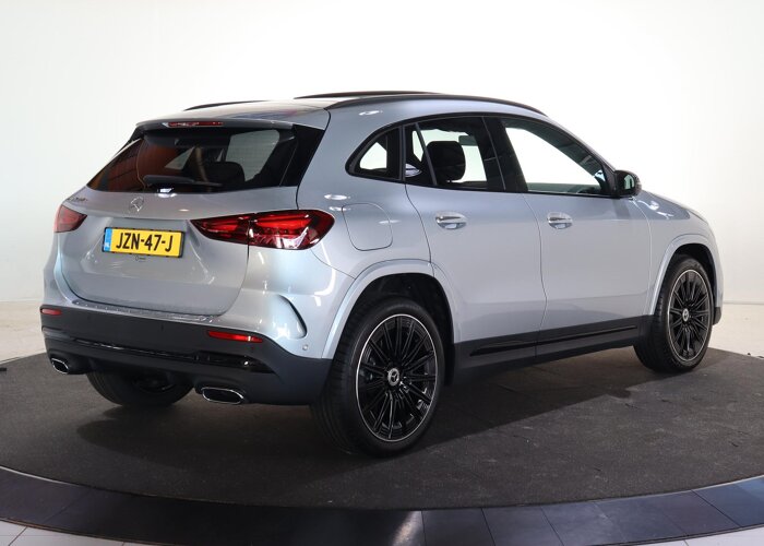 Mercedes-Benz GLA 250e Business Solution AMG