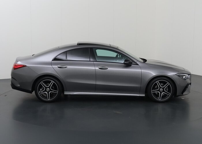 Mercedes-Benz CLA-Klasse 180 Star Edition AMG Line