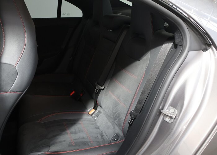 Mercedes-Benz CLA-Klasse 180 Star Edition AMG Line