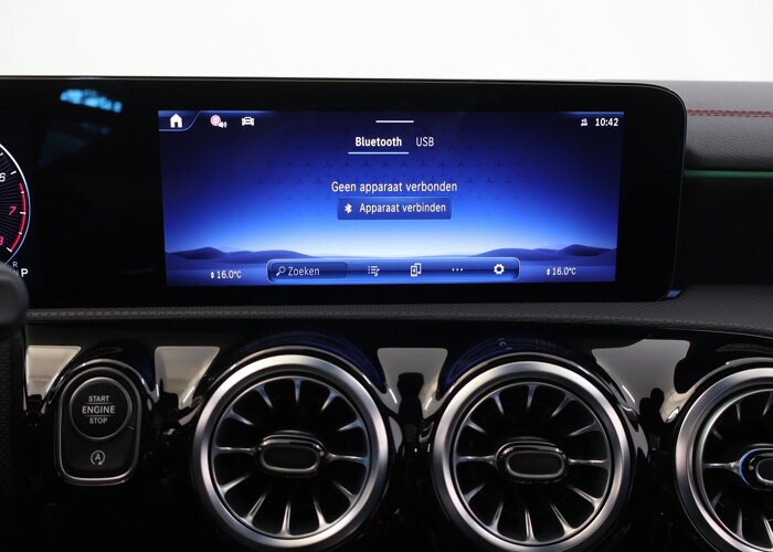Mercedes-Benz CLA-Klasse 180 Star Edition AMG Line
