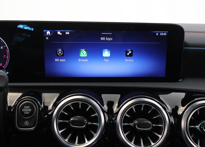 Mercedes-Benz CLA-Klasse 180 Star Edition AMG Line
