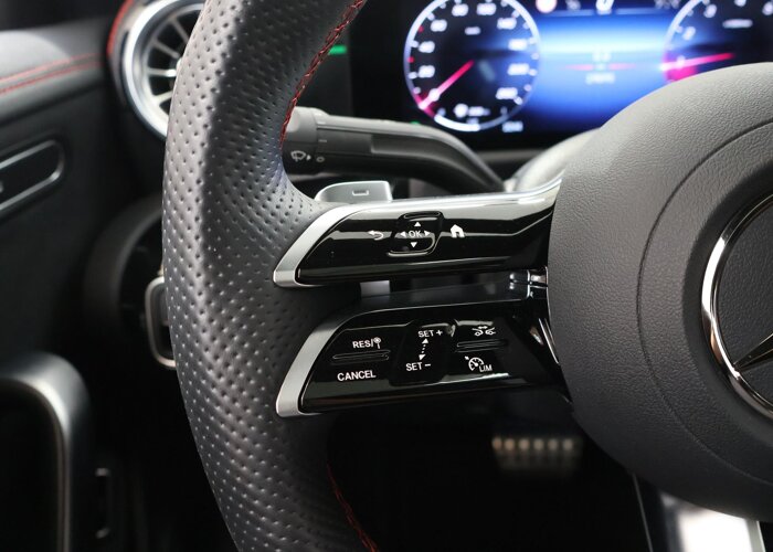 Mercedes-Benz CLA-Klasse 180 Star Edition AMG Line