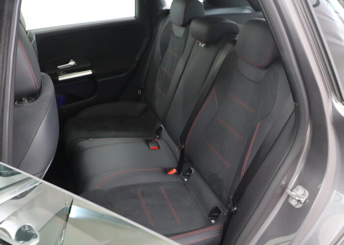 Mercedes-Benz B-Klasse 250 e Business Solution AMG