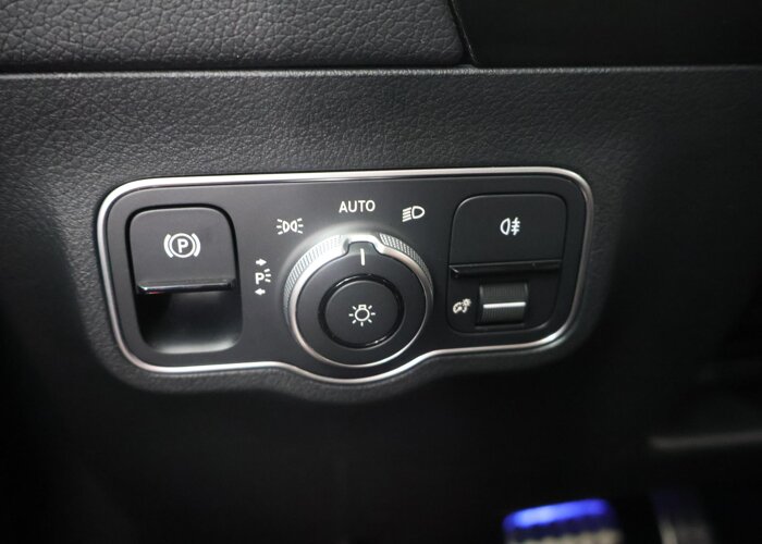 Mercedes-Benz B-Klasse 250 e Business Solution AMG