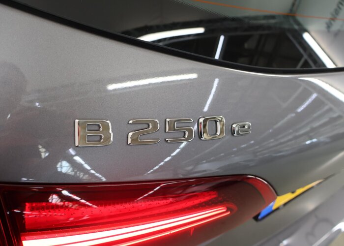 Mercedes-Benz B-Klasse 250 e Business Solution AMG