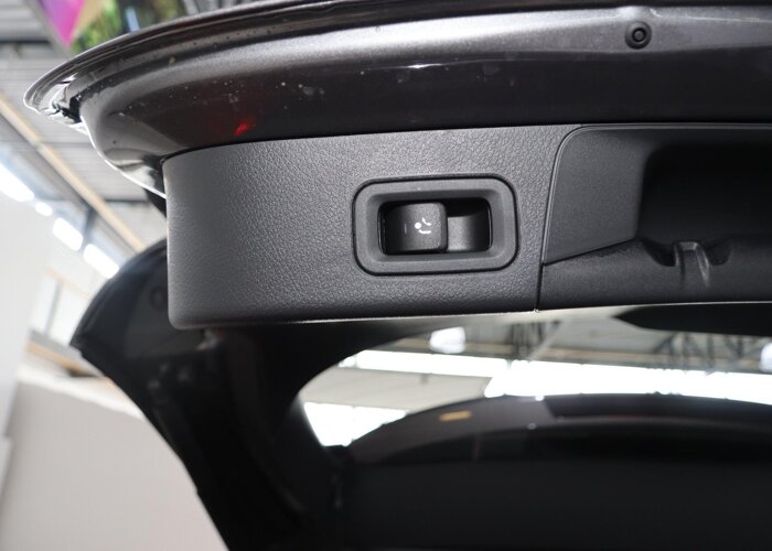 Mercedes-Benz B-Klasse 250e Business Solution AMG