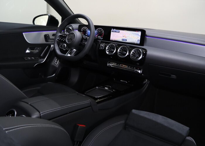 Mercedes-Benz CLA-Klasse Shooting Brake 180 Business Solution AMG