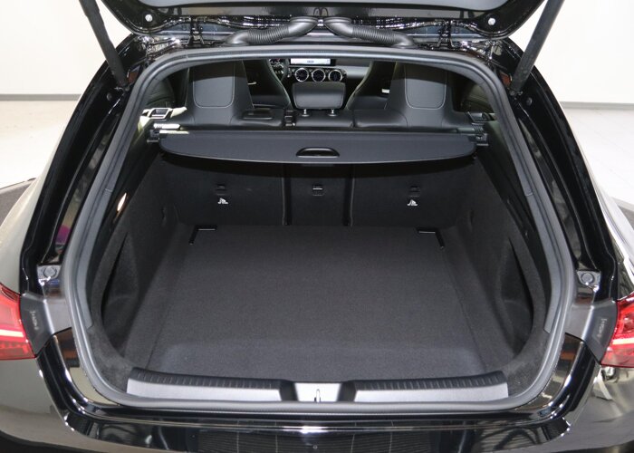 Mercedes-Benz CLA-Klasse Shooting Brake 180 Business Solution AMG