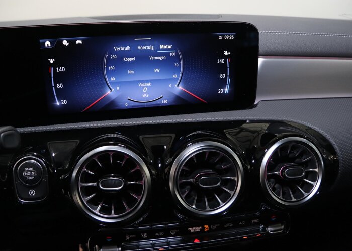 Mercedes-Benz CLA-Klasse Shooting Brake 180 Business Solution AMG
