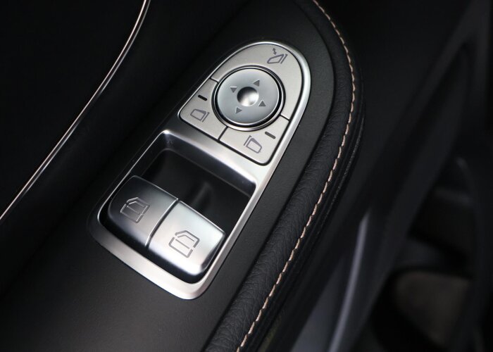 Mercedes-Benz EQV 300 L2 | AVANTGARDE | 90 kWh |