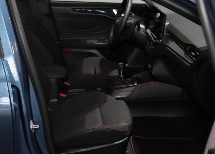 Ford FOCUS Wagon 1.0 EcoBoost Hybrid ST Line X