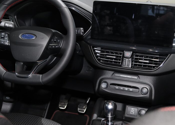 Ford FOCUS Wagon 1.0 EcoBoost Hybrid ST Line X