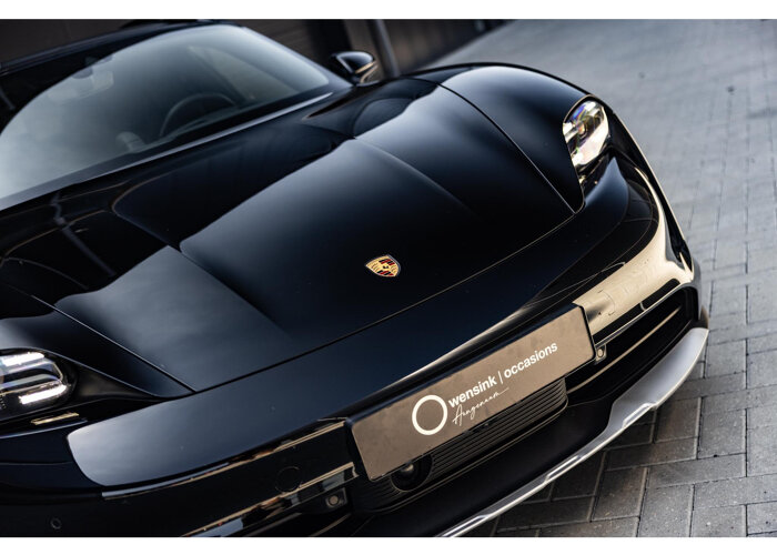 Porsche Taycan Cross Turismo 4S 93 kWh
