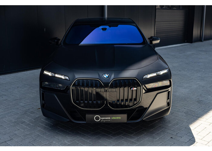 BMW i7 M70 xDrive 106 kWh