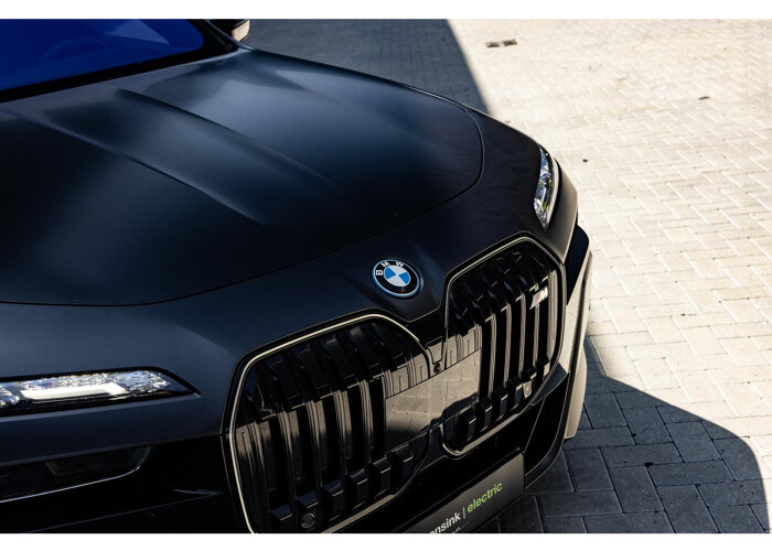 BMW i7 M70 xDrive 106 kWh