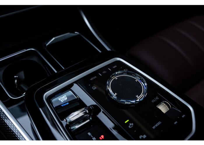 BMW i7 M70 xDrive 106 kWh
