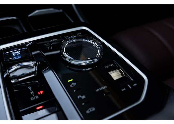 BMW i7 M70 xDrive 106 kWh