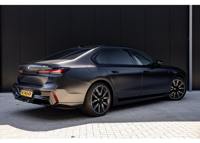 BMW i7 M70 xDrive 106 kWh