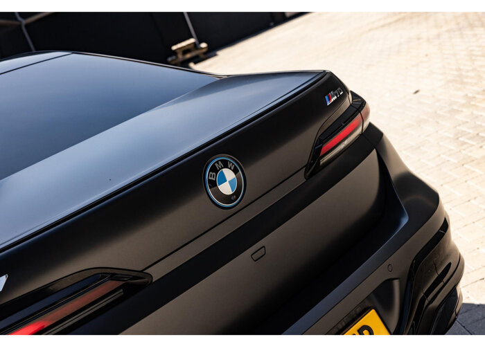 BMW i7 M70 xDrive 106 kWh