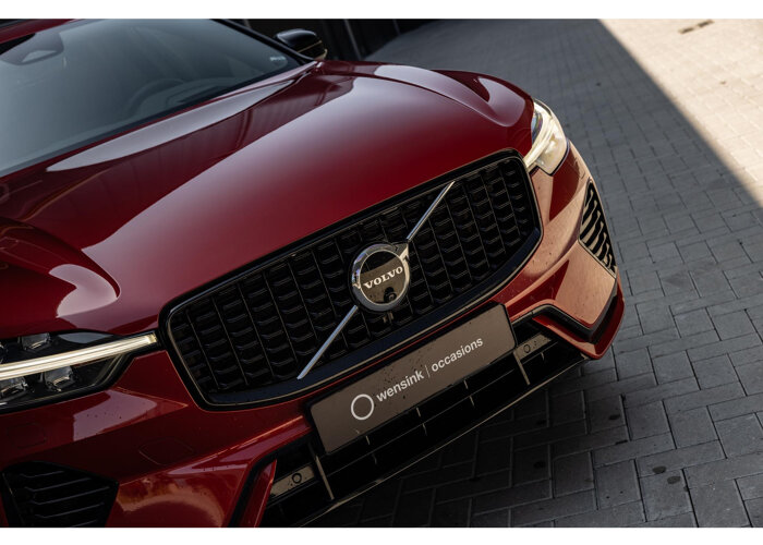 Volvo XC60 2.0 T8 Plug-in hybrid AWD Ultimate Dark