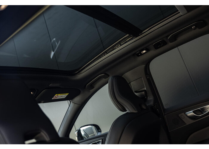 Volvo XC60 2.0 T8 Plug-in hybrid AWD Ultimate Dark