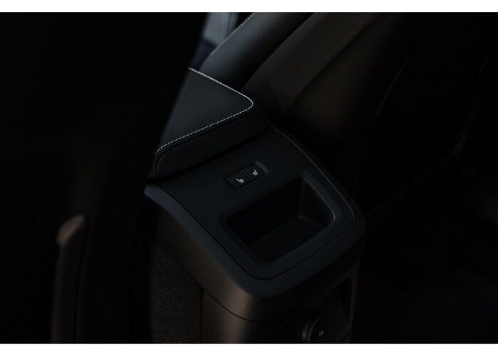 Volvo XC60 2.0 T8 Plug-in hybrid AWD Ultimate Dark