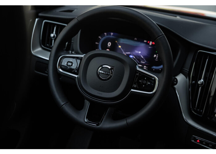 Volvo XC60 2.0 T8 Plug-in hybrid AWD Ultimate Dark