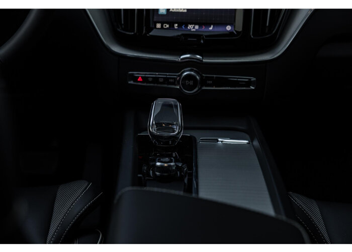 Volvo XC60 2.0 T8 Plug-in hybrid AWD Ultimate Dark
