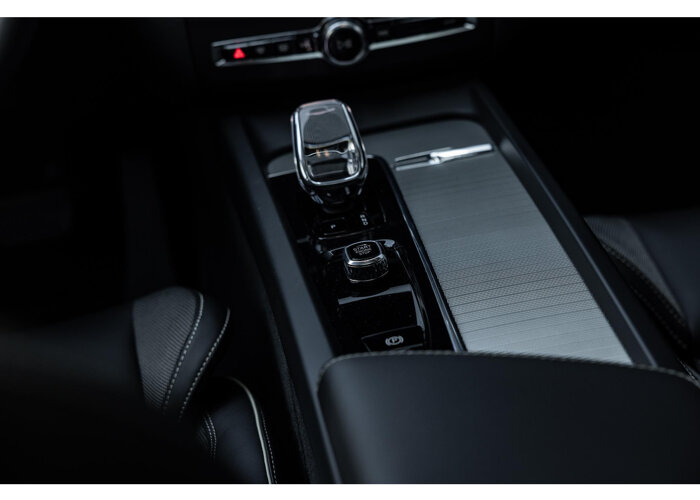 Volvo XC60 2.0 T8 Plug-in hybrid AWD Ultimate Dark