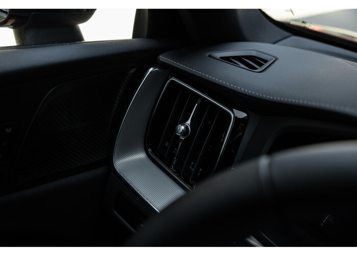 Volvo XC60 2.0 T8 Plug-in hybrid AWD Ultimate Dark