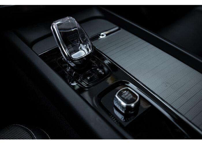 Volvo XC60 2.0 T8 Plug-in hybrid AWD Ultimate Dark