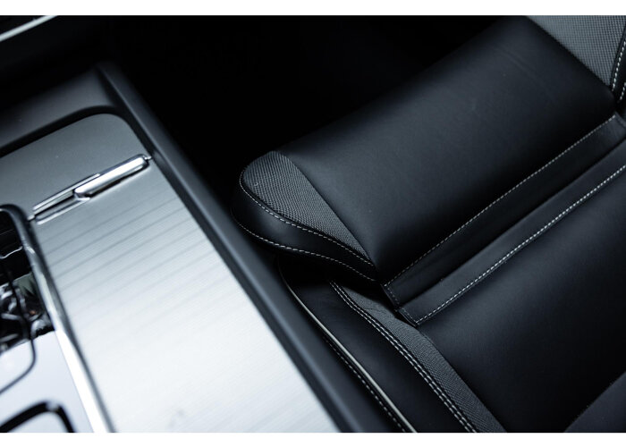 Volvo XC60 2.0 T8 Plug-in hybrid AWD Ultimate Dark