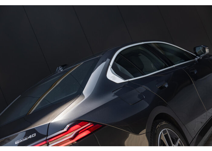 BMW i5 eDrive40 84 kWh